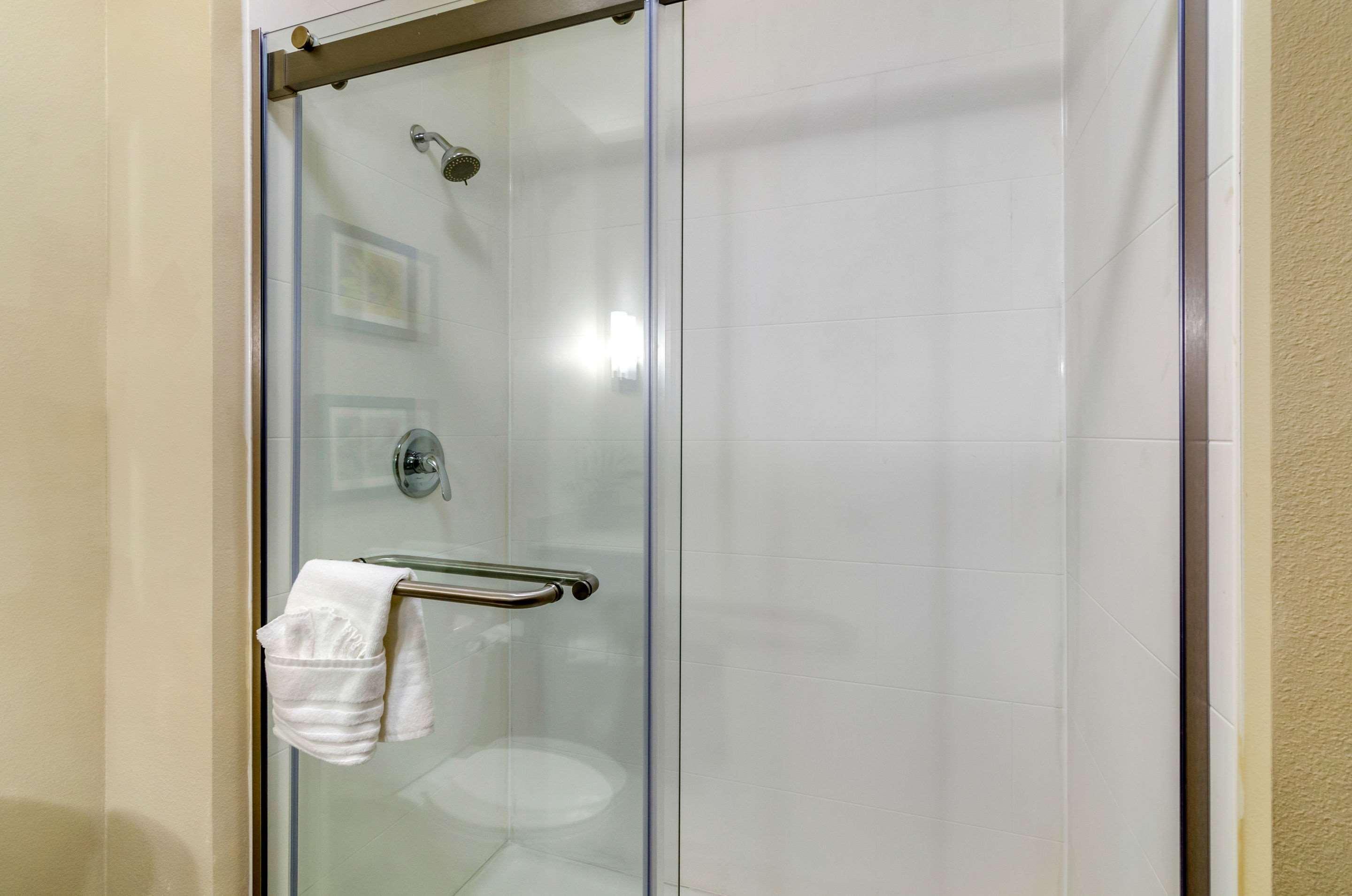 Comfort Inn & Suites Salina North Екстериор снимка